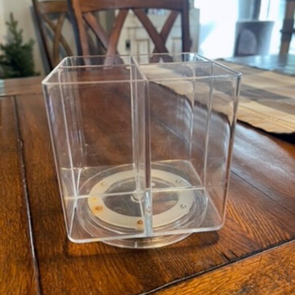 Plastic Spinning Organizer - Picture 1 of 2